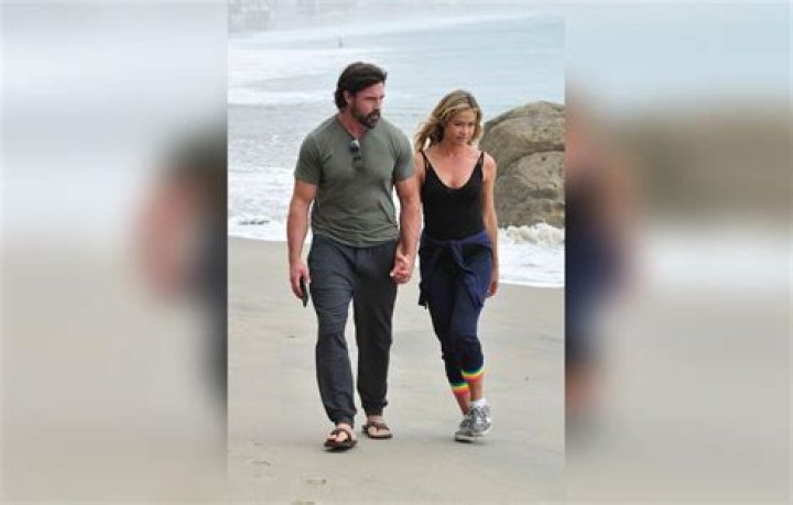 Denise Richards Shares PDA-Filled Pic With Hubby Aaron in Montana – Hollywood Life