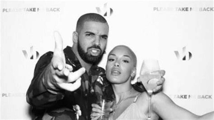 Drake Dating Jorja Smith? — He’s Spotted Holding Hands With Her – Hollywood Life