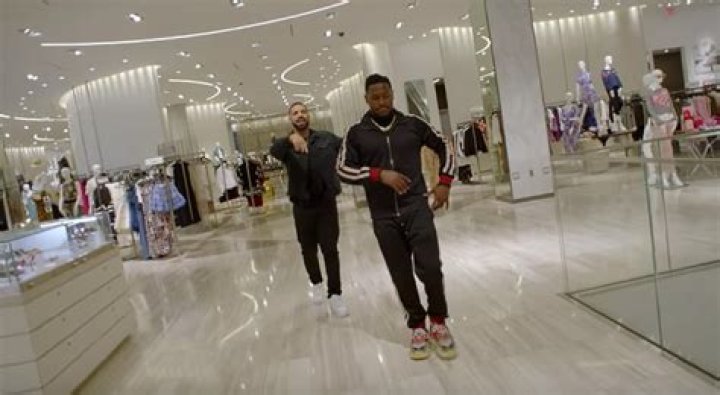 Drake’s ‘Gods Plan’ Music Video — PICS