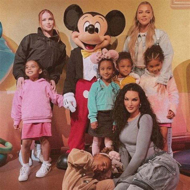 Dream Kardashian, 4, Gives A ‘Thumbs Up’ As She Hangs Out With Cousin True, 2, & Aunt Khloe — See Pic