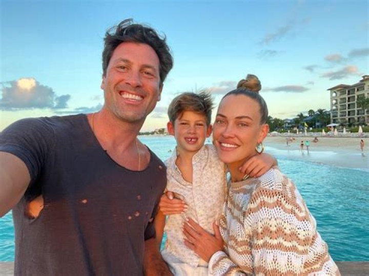 ‘DWTS’ Pro Peta Murgatroyd Pregnant: Expecting 3rd Child With Maks Chmerkovskiy