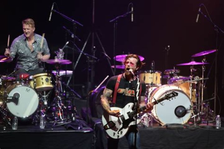 Eagles Of Death Metal Perform With U2 In Brave Return To Paris — Watch