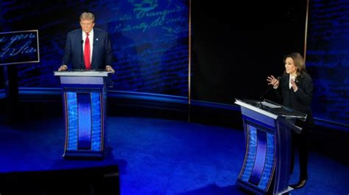 Elizabeth Warren & Bernie Sanders’ Beef Caught On Post-Debate Hot Mic: ‘You Called Me A Liar’