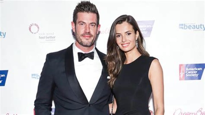 Emely Fardo Pregnant With 1st Child – Hollywood Life