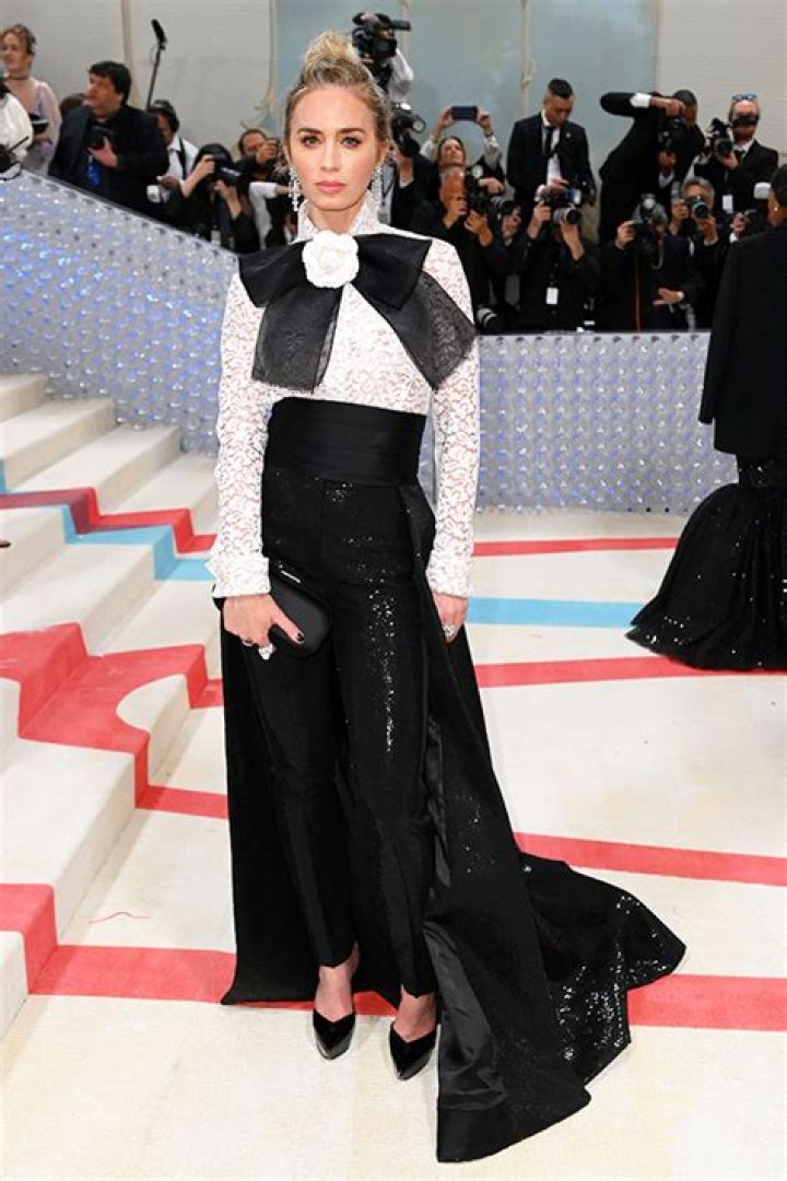 Emily Blunt’s Met Gala 2023 Dress: Photo – Hollywood Life