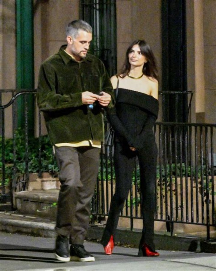 Emily Ratajkowski Enjoys Date With DJ Orazio Rispo Amid ‘Serious’ Pete Davidson Romance: Photos