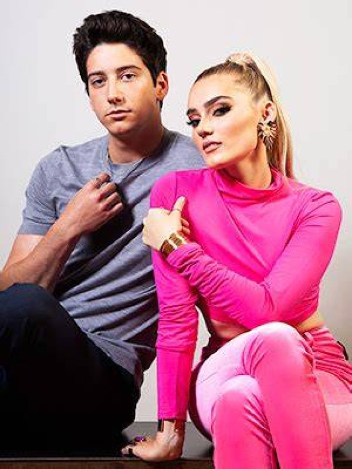 Exclusive Portraits Of ‘Zombies’ Stars – Hollywood Life