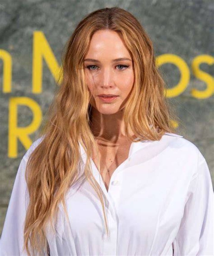 ‘Fabulous’ Hair & Makeup — Her Best Color Ever – Hollywood Life