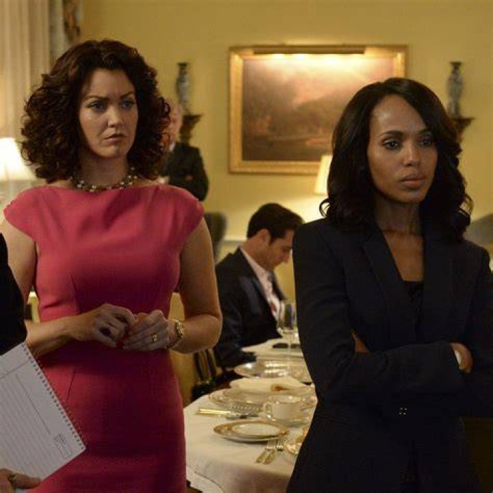 Fitz Gave Olivia A Ring & ‘Sweet Baby’ Explained — Episode 17 Recap – Hollywood Life