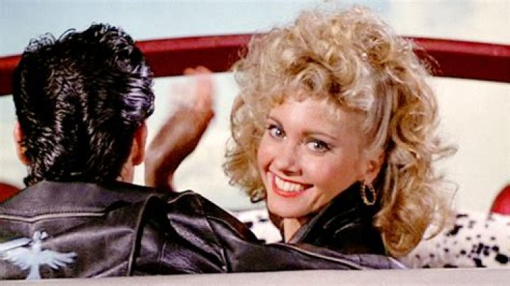 ‘Grease’ Star & Singer Dies At 73 – Hollywood Life