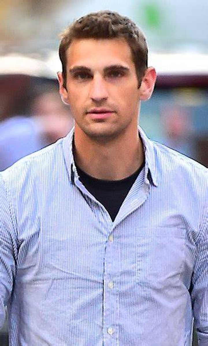 Greg Lenz Celebrity Profile – Hollywood Life