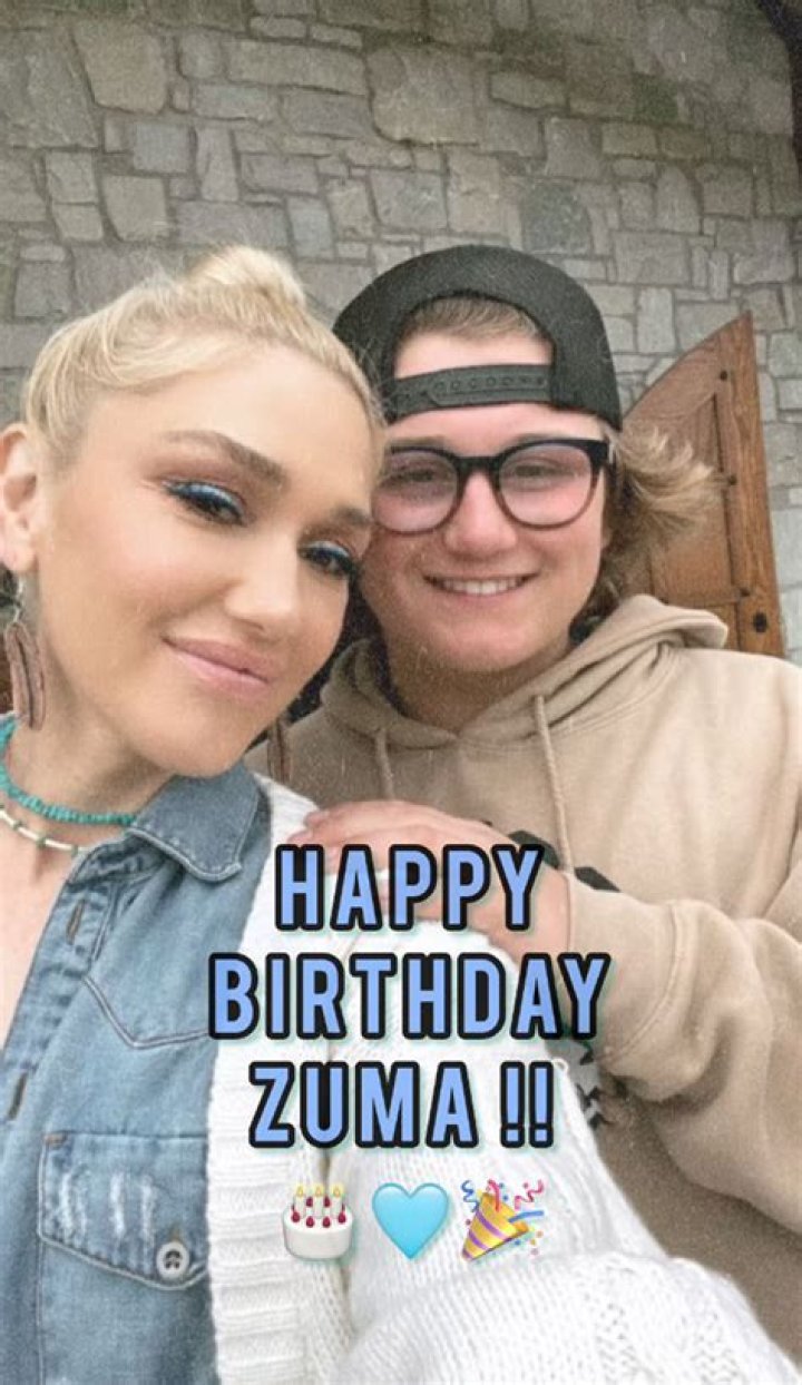 Gwen Stefani’s Son Apollo Looks So Grown Up In New Selfie With Mom For His 7th Birthday — Pic