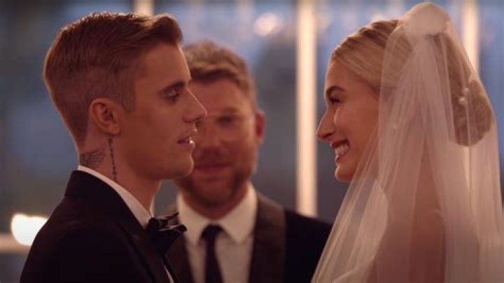 Hailey Baldwin Hurt By Justin Bieber’s Renewed Romance With Selena Gomez – Hollywood Life