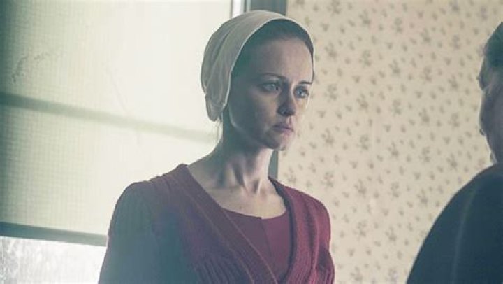 ‘Handmaid’s Tale’ Boss Reveals How Alexis Bledel’s Exit Impacted Season 5: ‘We Lost Puzzle Pieces’