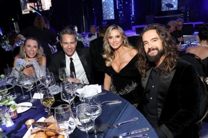 Heidi Klum, Ashley Greene & More Stars Let Their Hair Down At Elton John’s Oscar Viewing Party