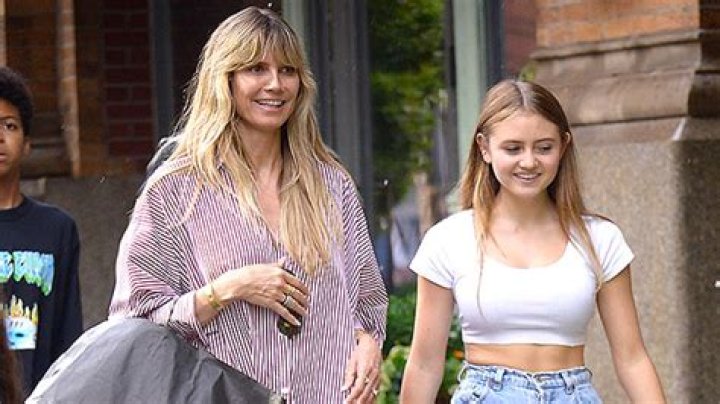 Heidi Klum’s Daughter Leni Reveals Struggles With Acne In Candid Post – Hollywood Life