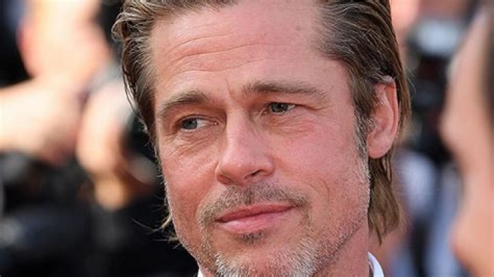 Hopes For Phone Calls From His Kids – Hollywood Life