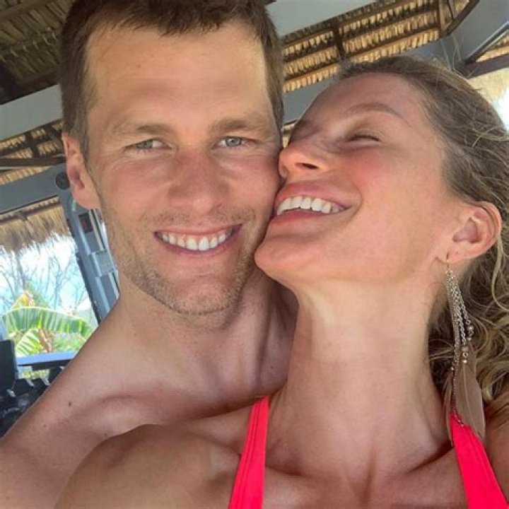 How Gisele Bundchen Feels About Tom Brady Extending His NFL Contract & Not Retiring