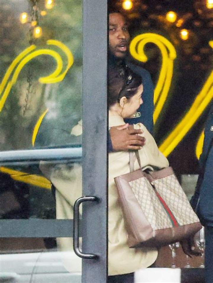 Hugs Mystery Man – Photos – Hollywood Life