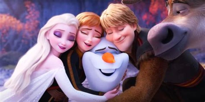 J.J. Watt’s ‘Kristoff’ Steers Clear Of ‘Olaf’s Extra Carrot In Hilarious ‘Frozen’ Themed Sketch On ‘SNL’
