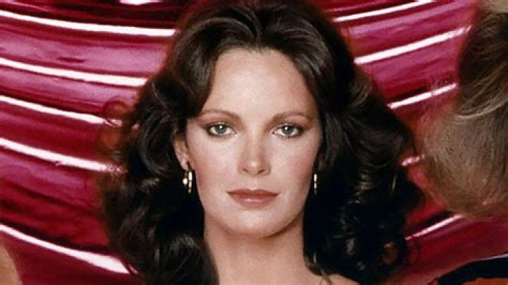 Jaclyn Smith, 76, Credits ‘Good Light’ After 2021 Viral Photo With Son – Hollywood Life