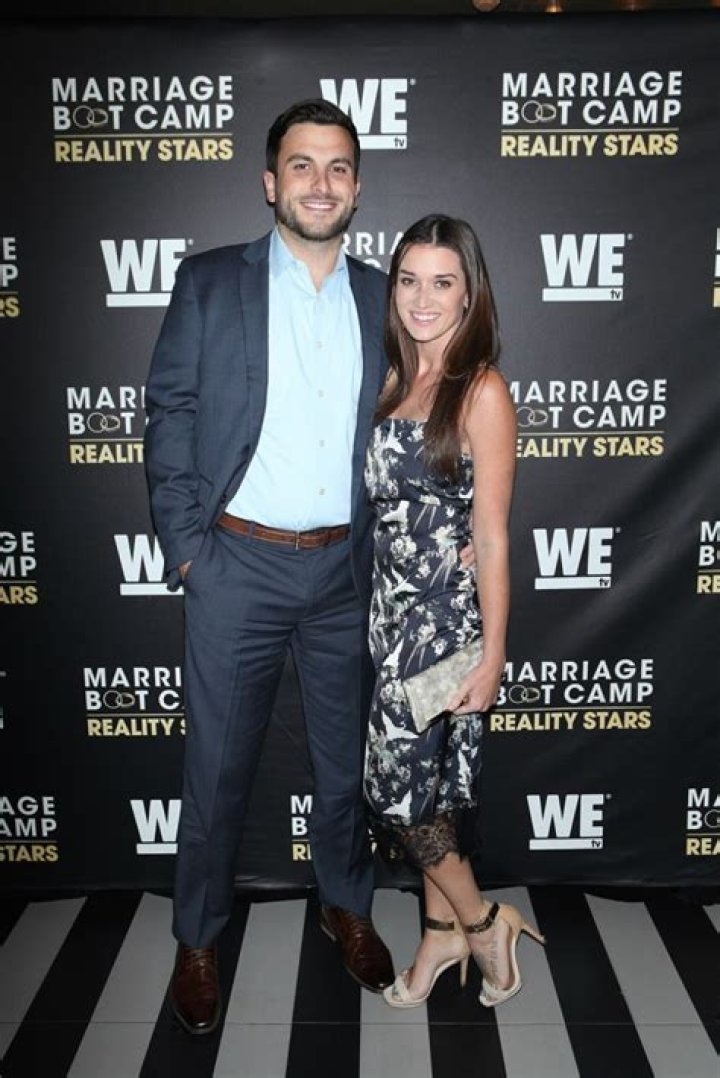 Jade Roper & Tanner Tolbert — Photos Of The Couple – Hollywood Life