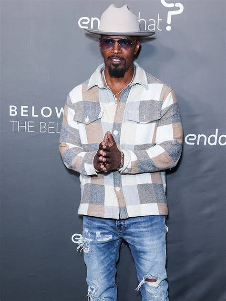 Jamie Foxx Surrounded By ‘Tightest Circle’ Of Loved Ones Amid Recovery From Mystery Illness: Report