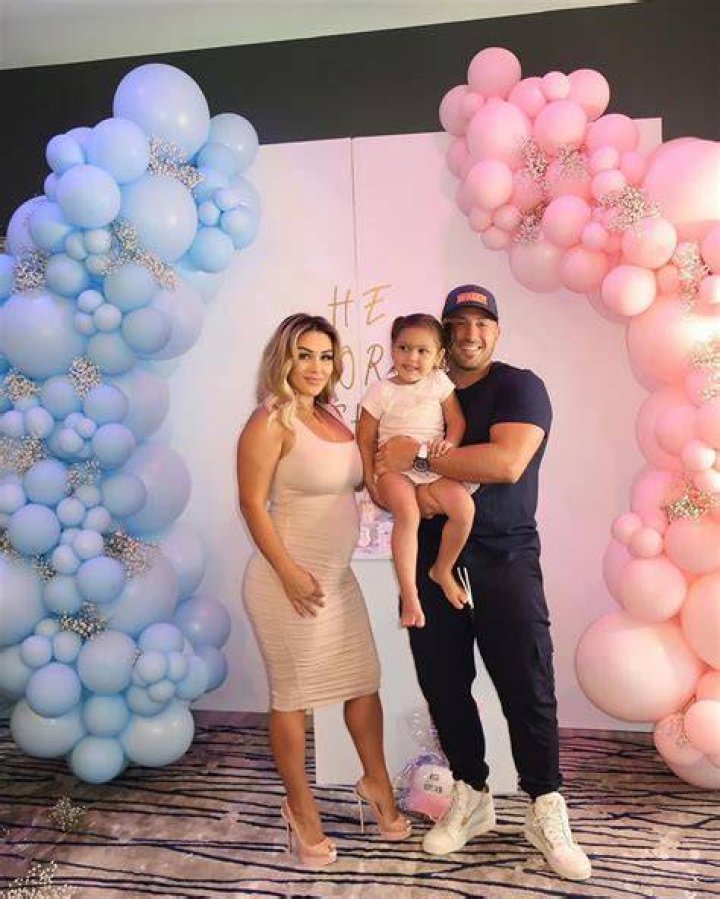 Jen Harley Picks Up Daughter After Ronnie Ortiz-Magro’s Arrest – Hollywood Life