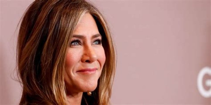 Jennifer Aniston, 51, Admits She Plans On Being ‘Vibrant & Thriving’ While Living Into Her 100s