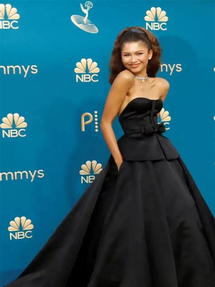 Jennifer Aniston, Zendaya & More Of The Best Fashion Moments From 2020 Emmys — Pics