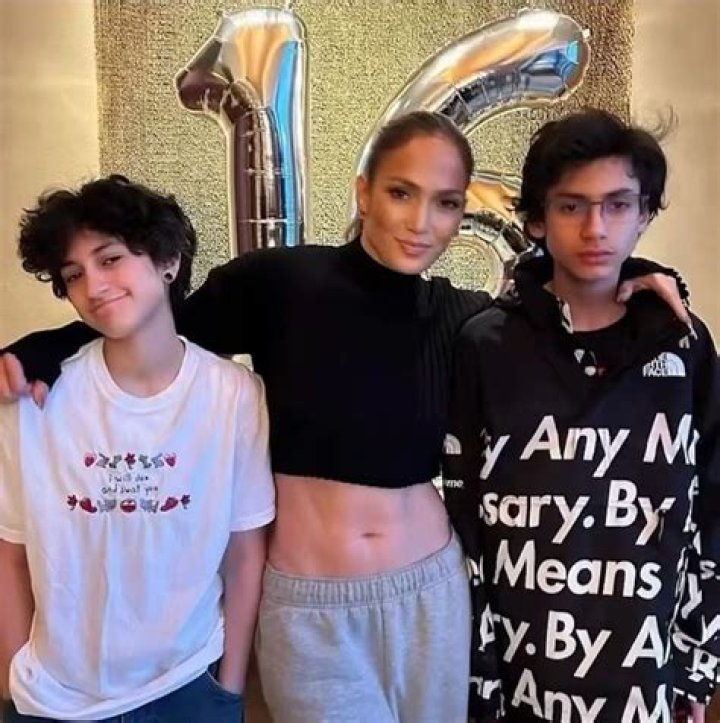 Jennifer Lopez, 51, Rocks Custom Leggings With Twins Max & Emme’s Names On The Back — See Pic