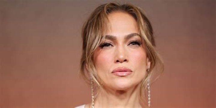Jennifer Lopez’s Hottest Outfits At Latin Grammys Through The Years – Hollywood Life