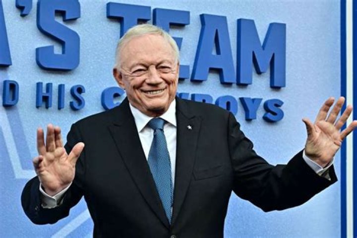Jerry Jones — PICS – Hollywood Life