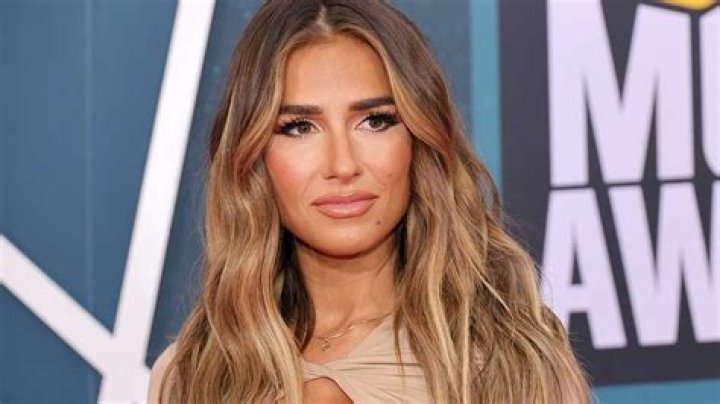 ​Jessie James Decker Admits To Depression, Body Image Issues & More In Vulnerable Message