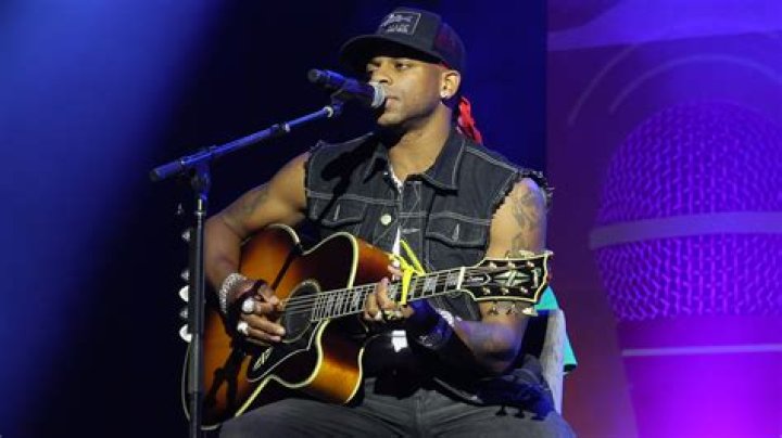 Jimmie Allen: Pics Of The Country Singer