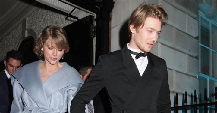 Joe Alwyn Celebrity Profile Actor – Taylor Swift’s Boyfriend – Hollywood Life
