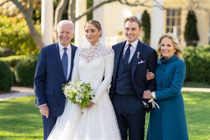 Joe Biden’s Granddaughter Naomi Gets Engaged To BF Peter Neal – Hollywood Life