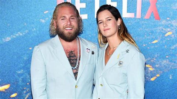 Jonah Hill & Girlfriend Sport Matching Suits To Movie Premiere: Photos – Hollywood Life