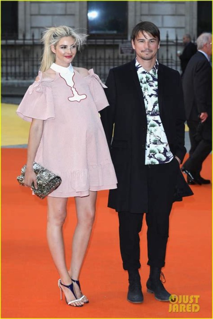 Josh Hartnett & GF Tamsin Egerton Welcome 2nd Child Together — Congrats