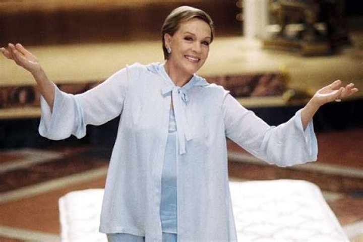 Julie Andrews, 86, Reveals If She’d Return For A Potential ‘Princess Diaries 3’