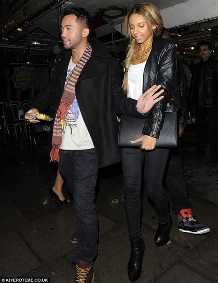 Justin Bieber Parties With New Girl Ella-Paige Roberts-Clarke Again