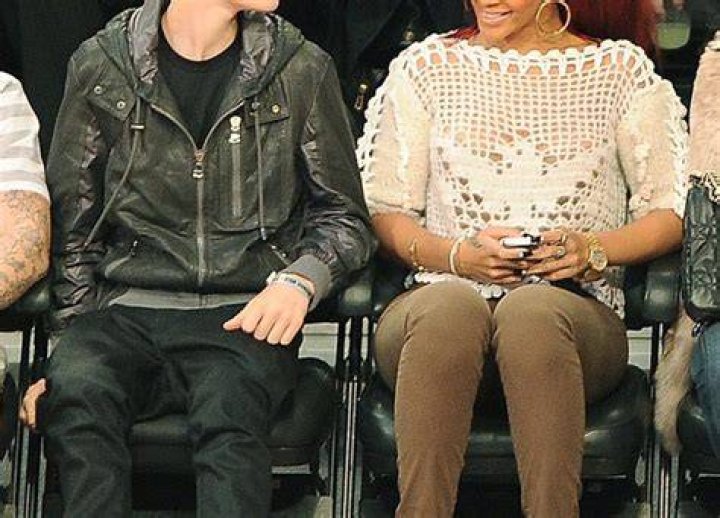 Justin Bieber & Rihanna Affair — Selena Gomez Boyfriend Cheating Again? – Hollywood Life