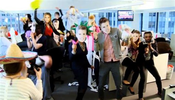 Justin Bieber’s Birthday: HollywoodLifers Do Harlem Shake