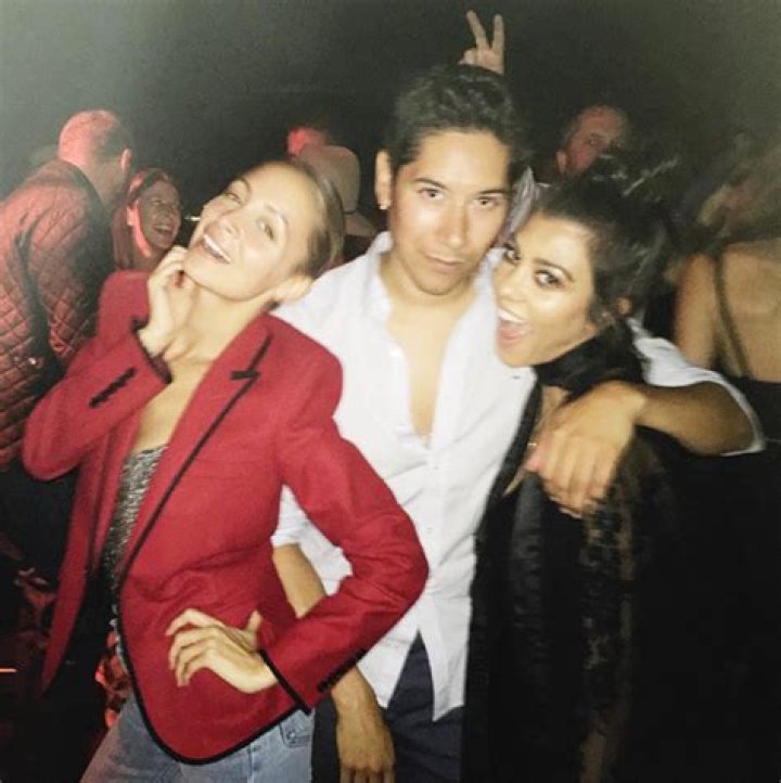 Justin Bieber’s Ex-Fling Kourtney Kardashian Hangs With Sofia Richie’s Sis Nicole: Awkward