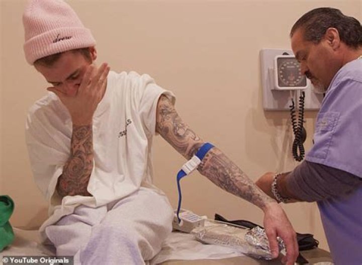 Justin Bieber Sleeps In Hyperbaric Oxygen Chamber & Relies On IV Infusions To Get Out Of Bed