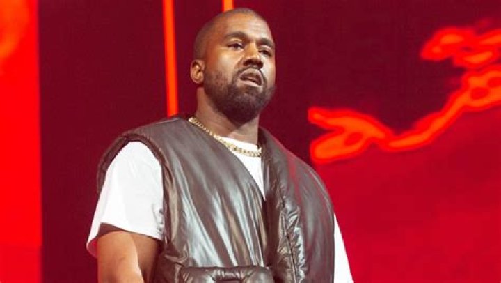Kanye West Attends Chicago & Stormi’s 4th Birthday Party: Video – Hollywood Life
