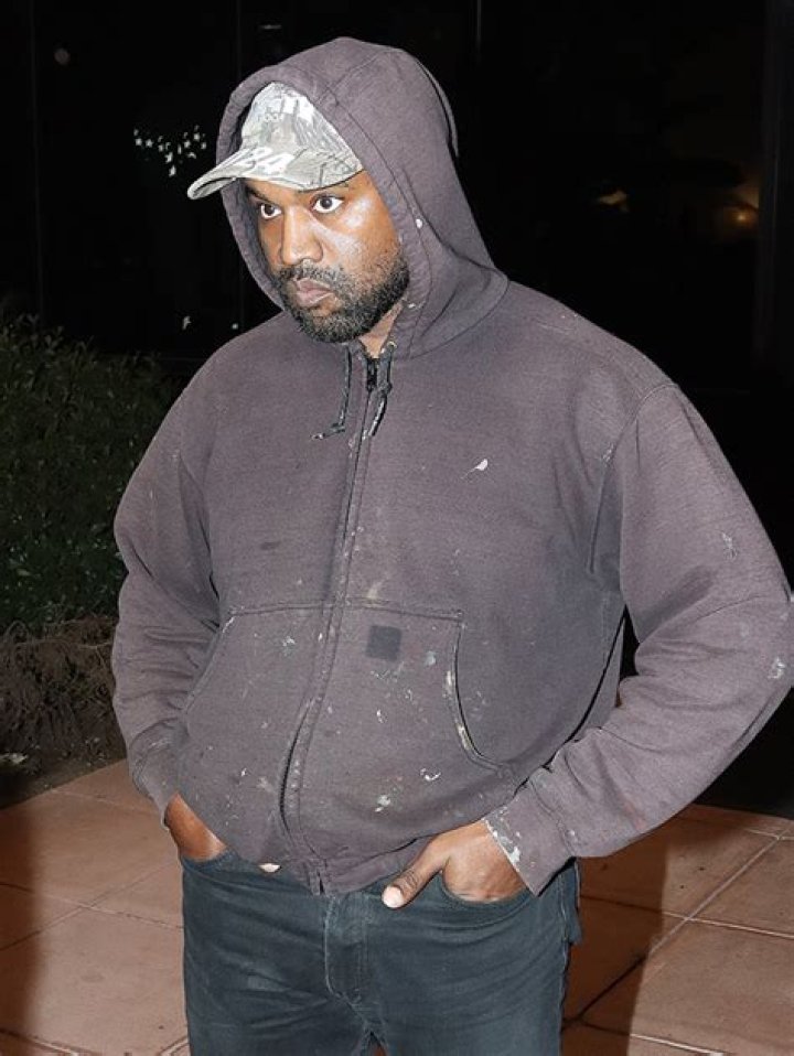 Kanye West Still Rocks Adidas Despite Company Cutting Ties With Him – Hollywood Life
