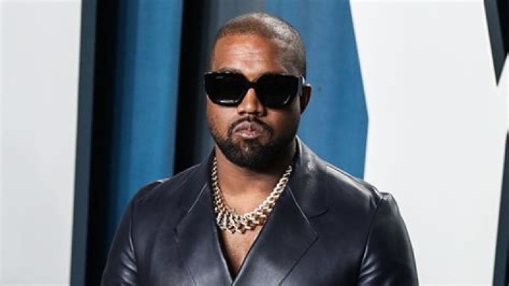 Kanye West Storms Off After Accusing Nail Technician of ‘Hurting’ Him During Pedicure: ‘It’s My Toes’