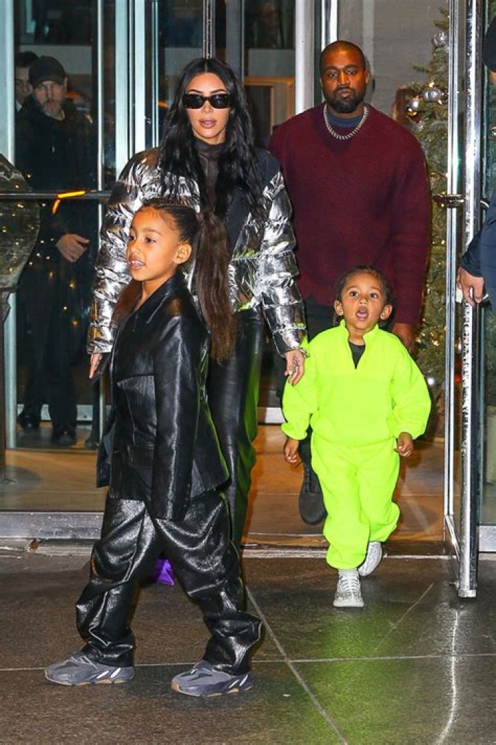 Kanye West Wants To Raise His Kids Outside Of ‘Fake’ LA & It’s Causing ‘Tension’ With Kim Kardashian