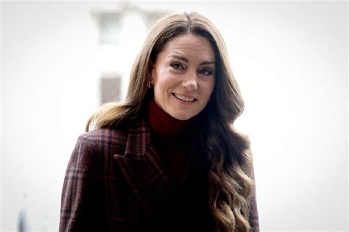 Kate Middleton: Where She’ll Give Birth & Does She Know Baby’s Gender? Palace Reveals Details
